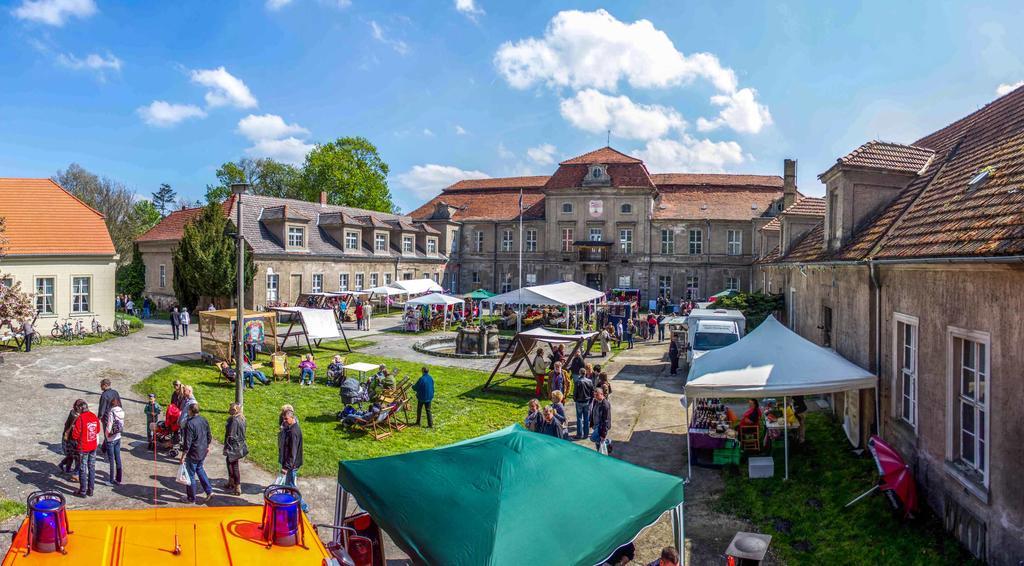 Gaestehaus Schloss Plaue Brandenburg  Екстер'єр фото