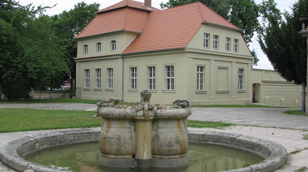 Gaestehaus Schloss Plaue Brandenburg  Екстер'єр фото