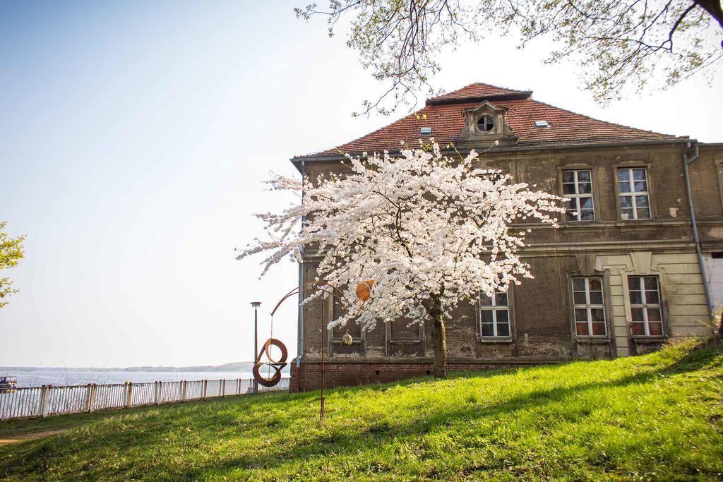 Gaestehaus Schloss Plaue Brandenburg  Екстер'єр фото